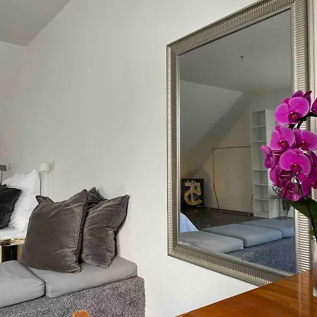 דירה 70qm Maisonette-wohnung In Stadthaus Zentrum ניאוס